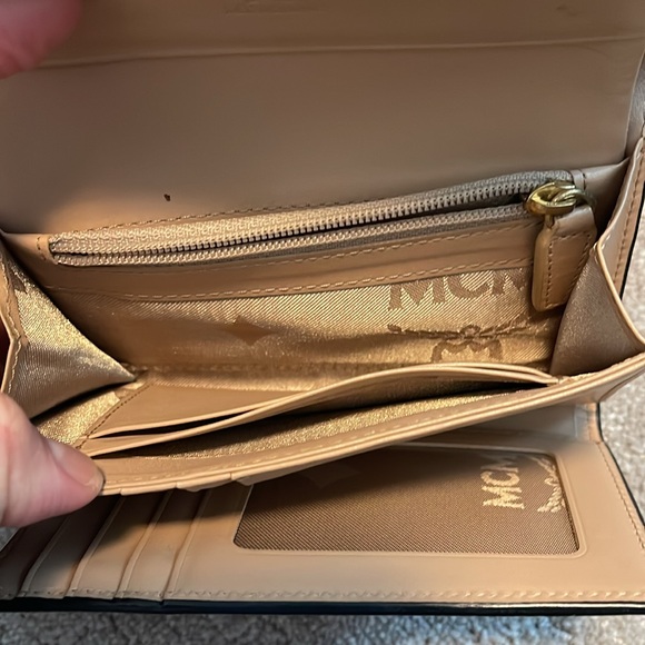 MCM. Made in Korea - Picture 8 of 8